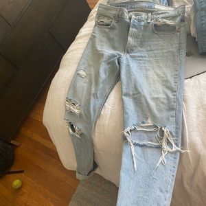 Rag and bone ripped Jean